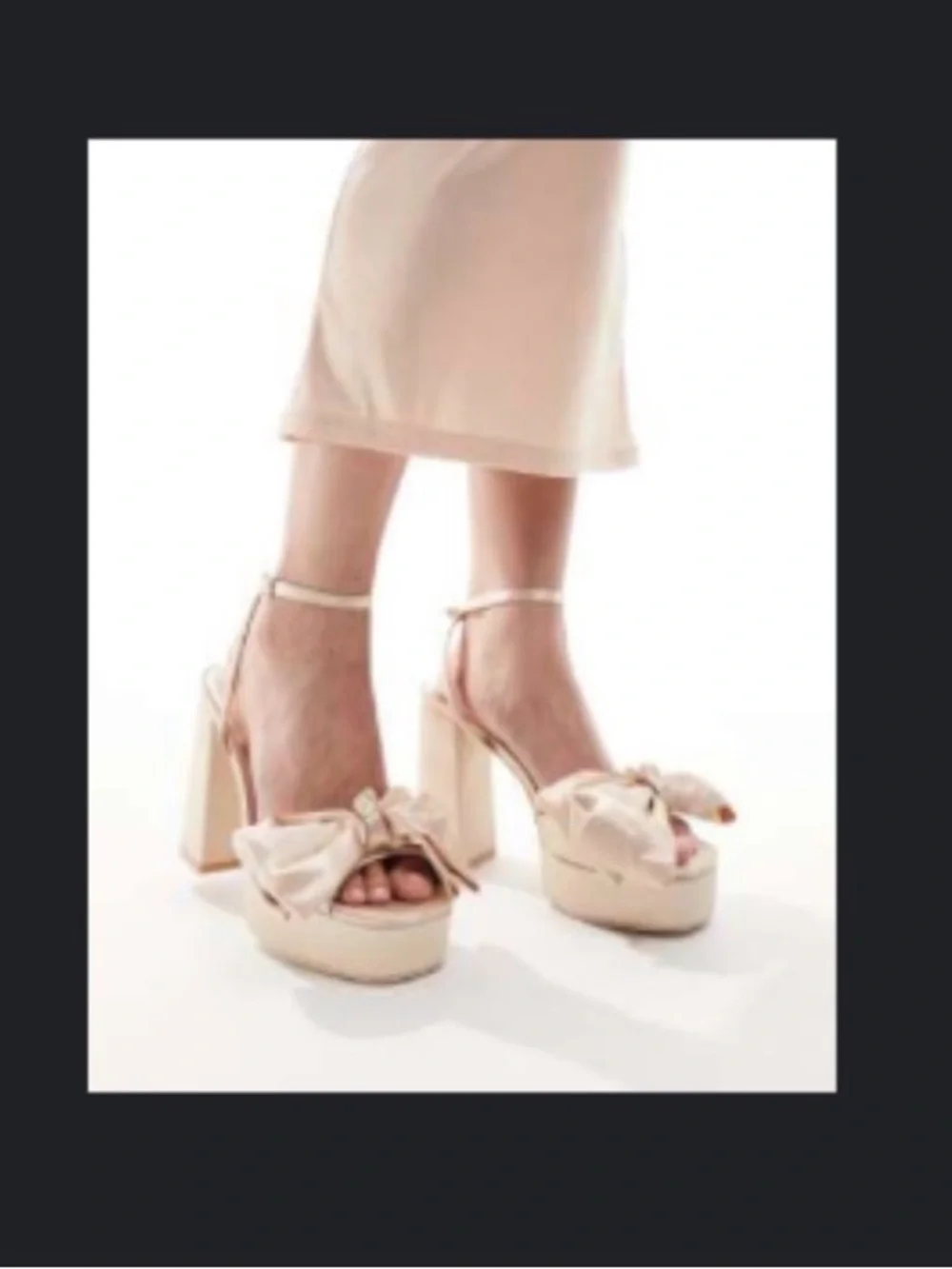 Bow Platform Sandals - Gold